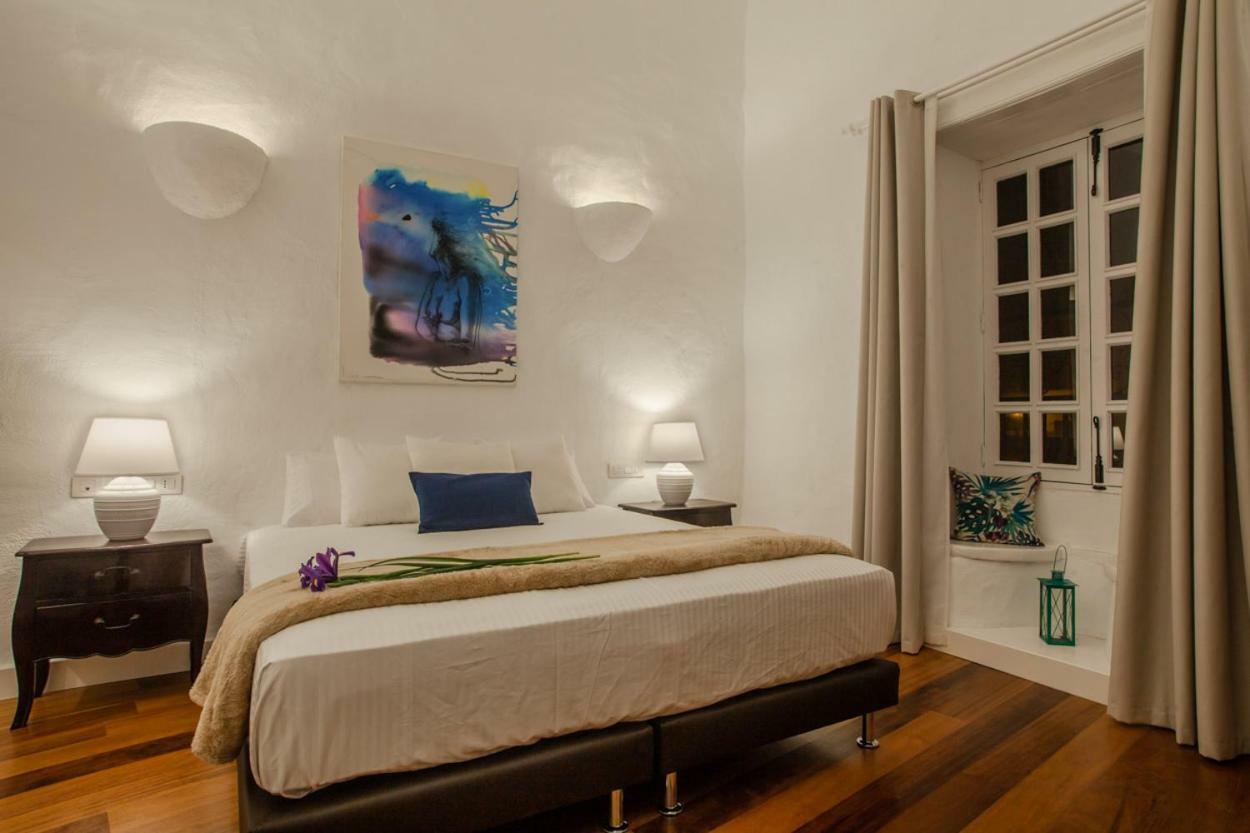 Los Lirios Hotel Rural - Adults Only 蒂亚斯 外观 照片