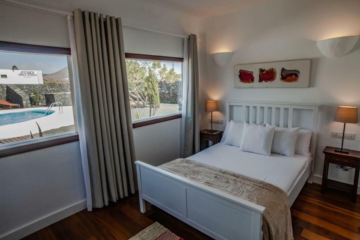 Los Lirios Hotel Rural - Adults Only 蒂亚斯 外观 照片