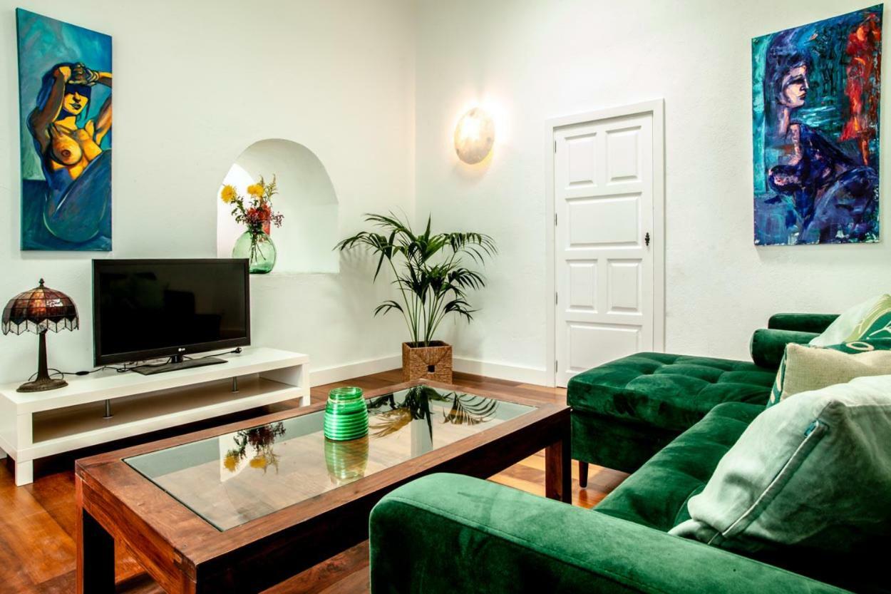 Los Lirios Hotel Rural - Adults Only 蒂亚斯 外观 照片