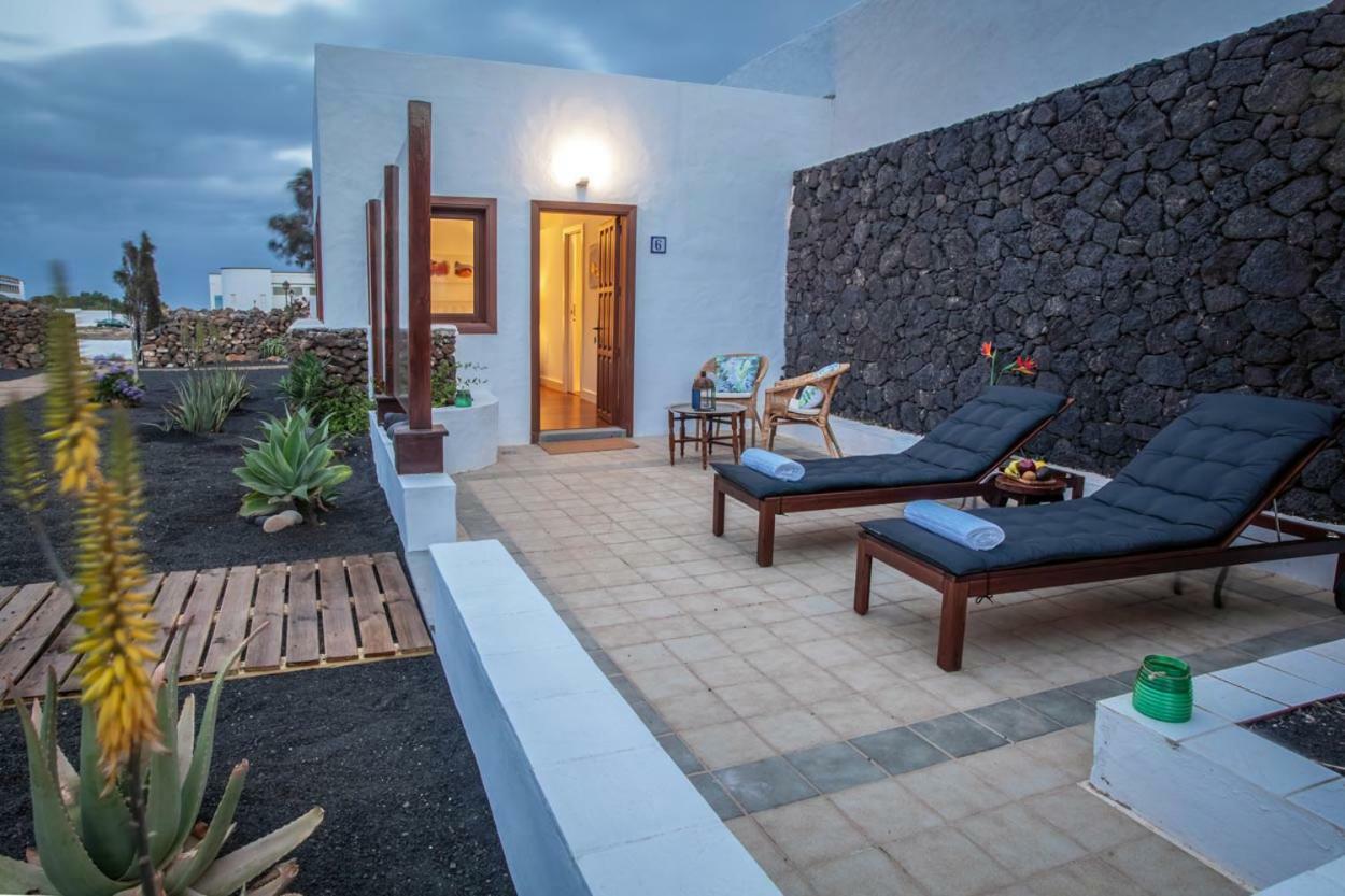 Los Lirios Hotel Rural - Adults Only 蒂亚斯 外观 照片